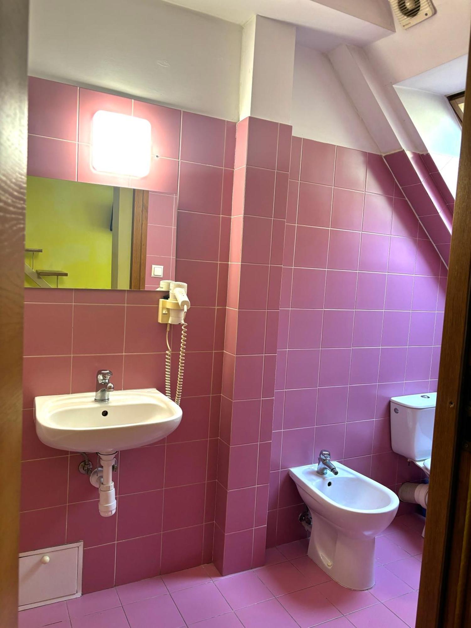 ניסה Hostel Nuove Frontiere מראה חיצוני תמונה